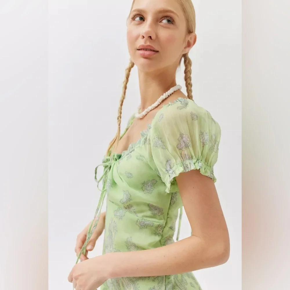 Urban Outfitters Becca Printed Puff Sleeve Mini Dress - Picture 3 of 11